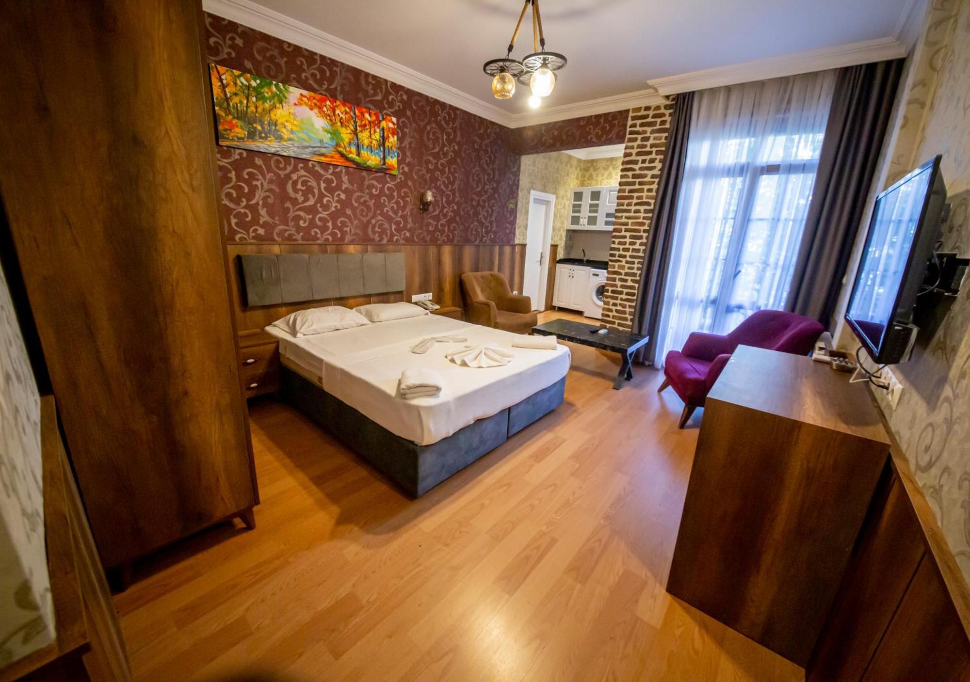 Royal Garden Suite And Hotel 伊斯坦布尔 外观 照片